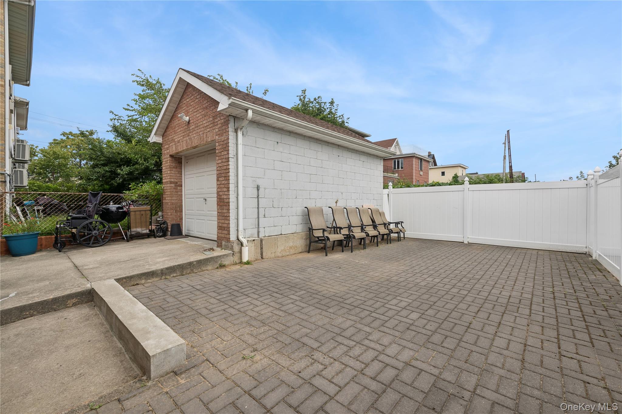 61-31 136th Street, Flushing, NY 11367