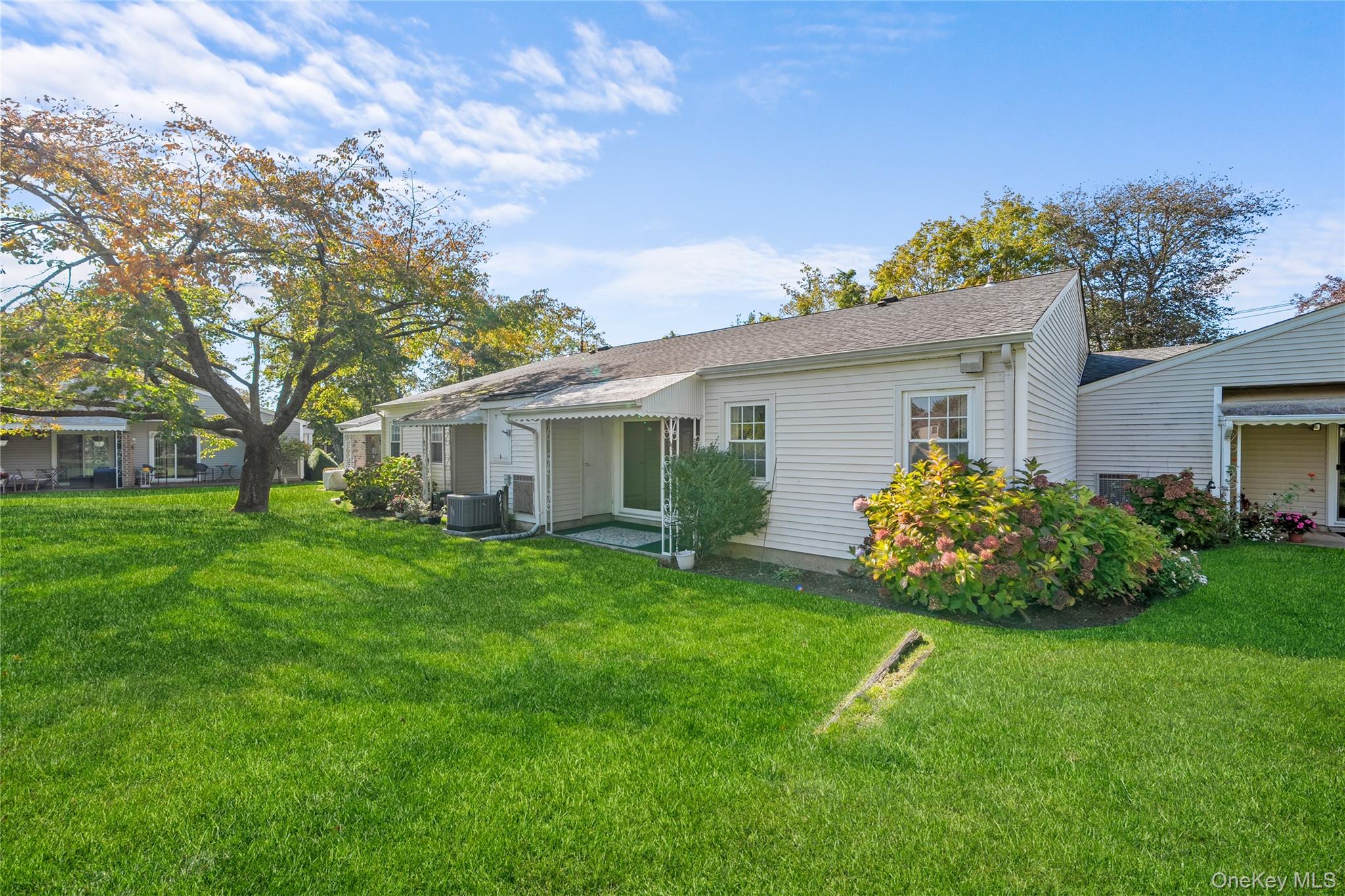 75 Harbor N, Amityville, NY 11701