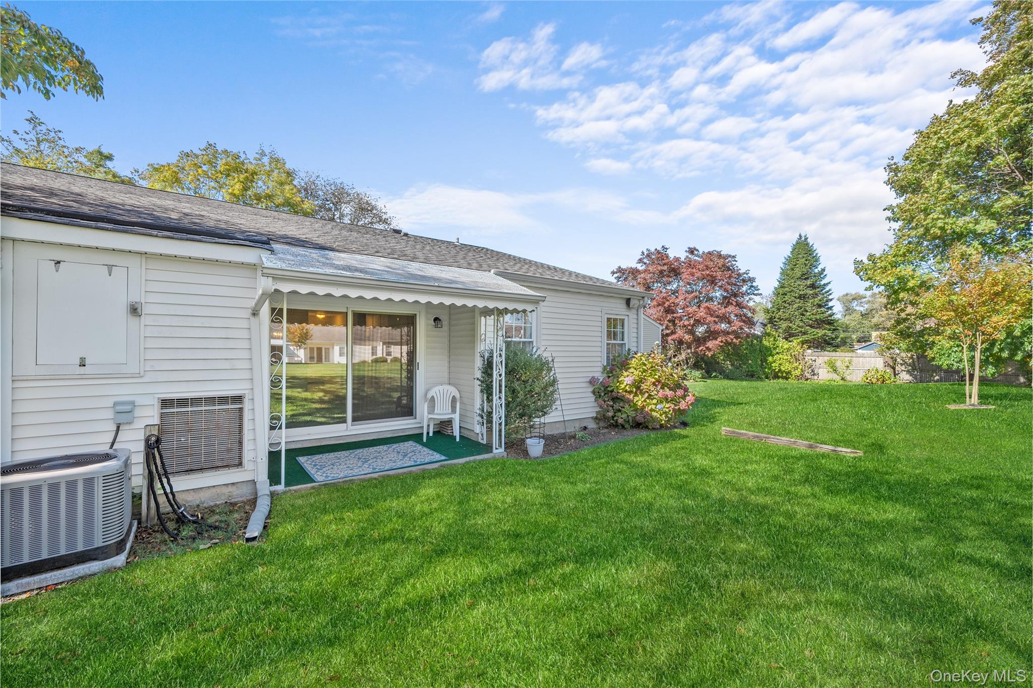 75 Harbor N, Amityville, NY 11701