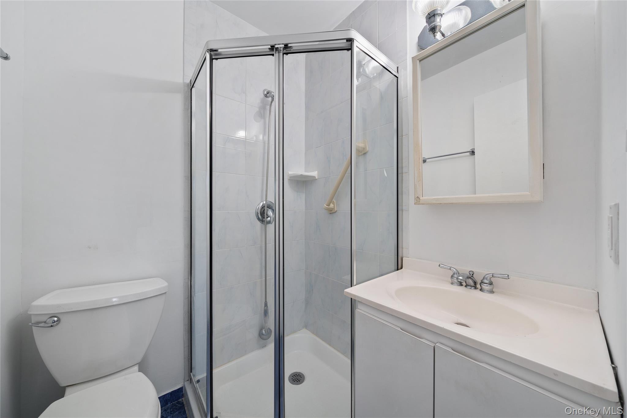 75 Harbor N, Amityville, NY 11701