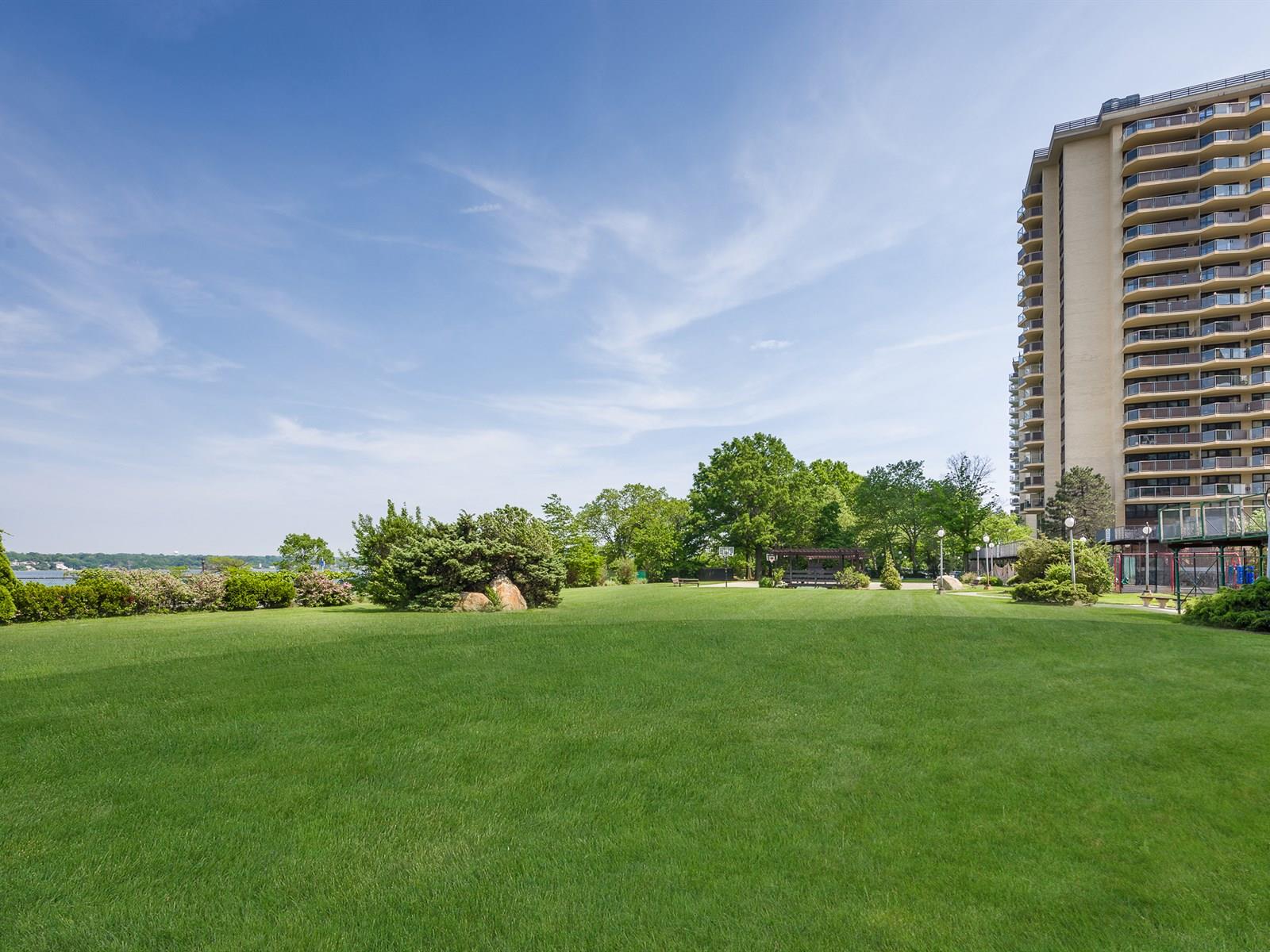 17-85 215th Street # 4B, Bayside, NY 11360