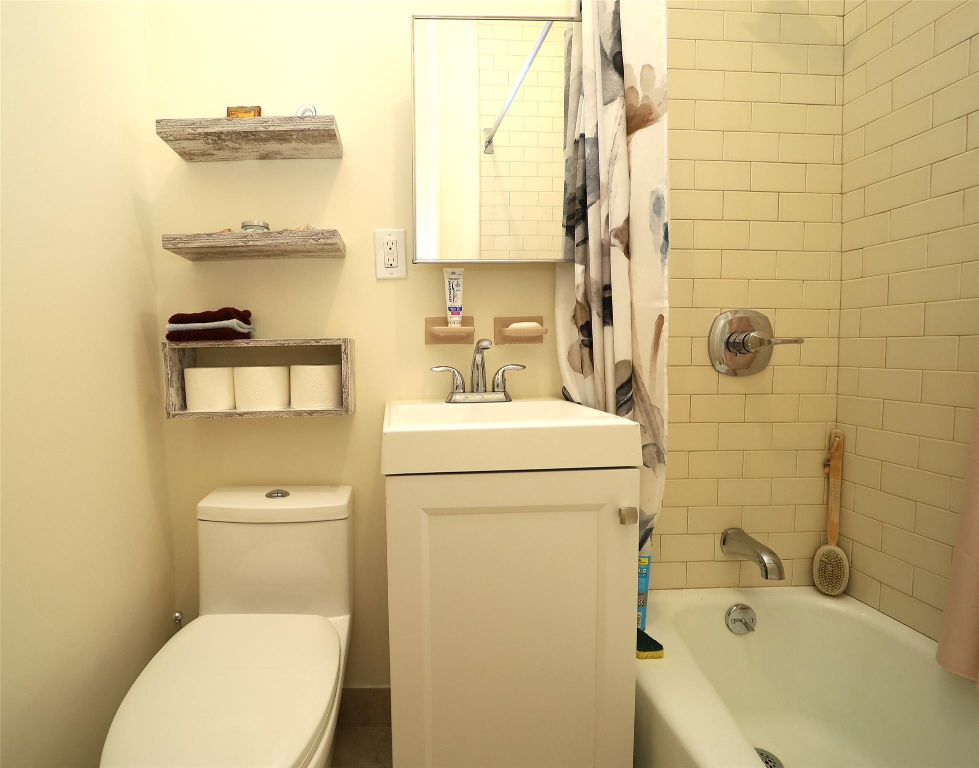 83-55 Lefferts Boulevard # 1E, Kew Gardens, NY 11415