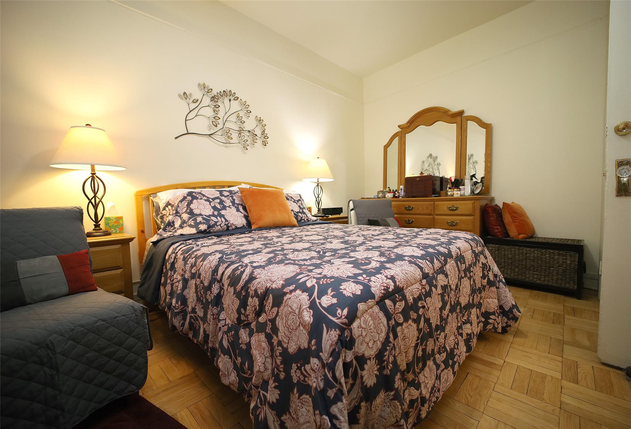 83-55 Lefferts Boulevard # 1E, Kew Gardens, NY 11415