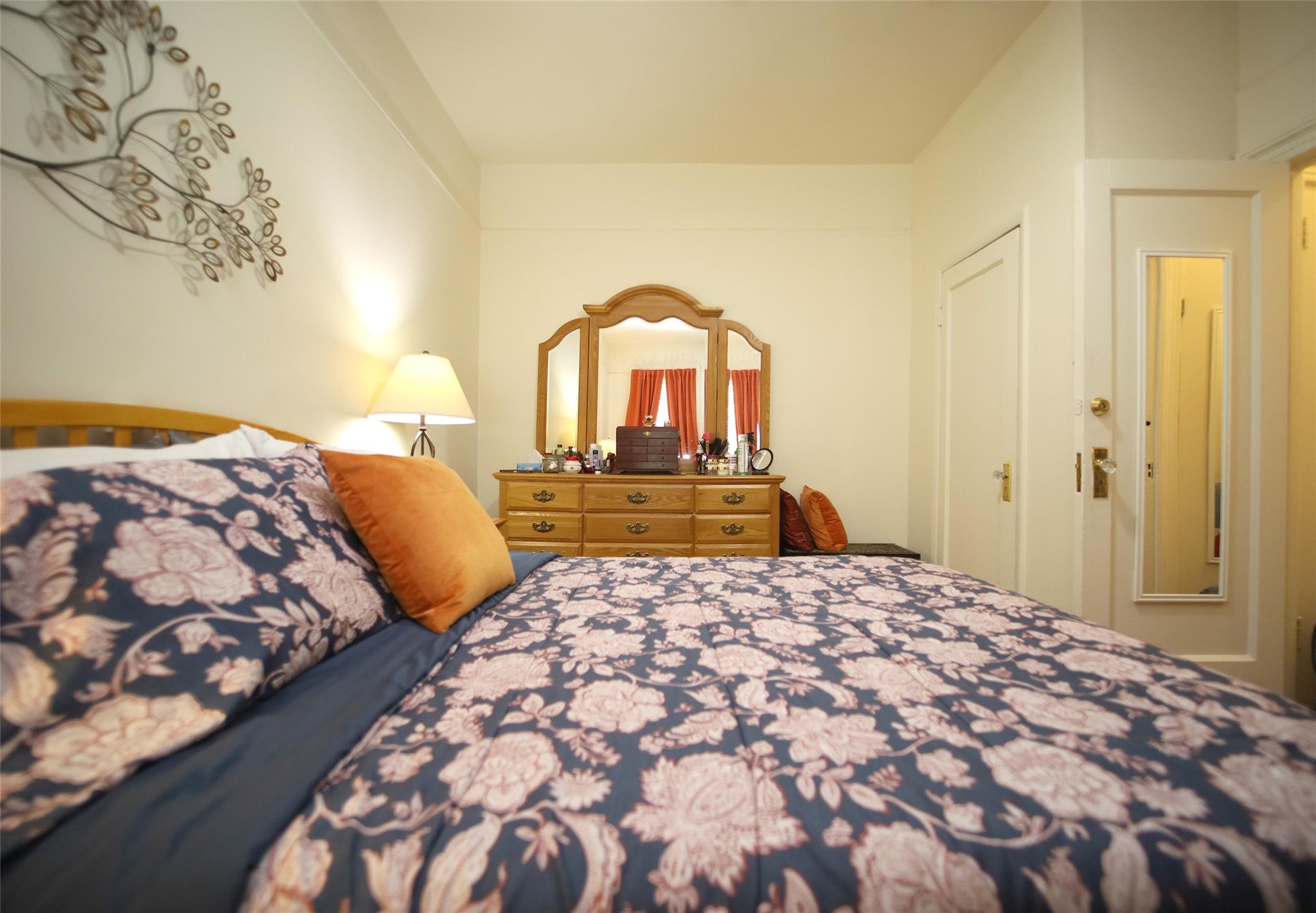 83-55 Lefferts Boulevard # 1E, Kew Gardens, NY 11415