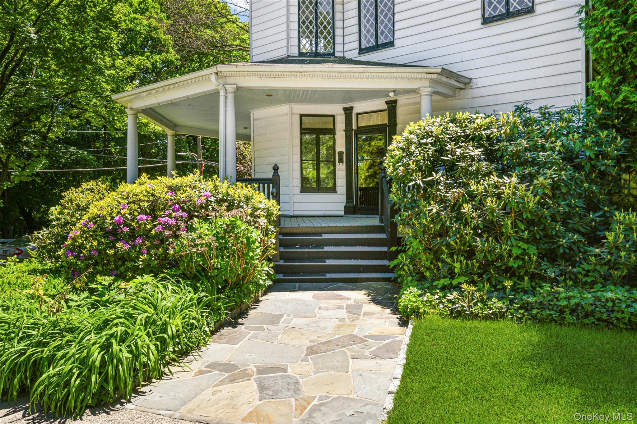 69 Desmond Avenue, Bronxville, NY 10708