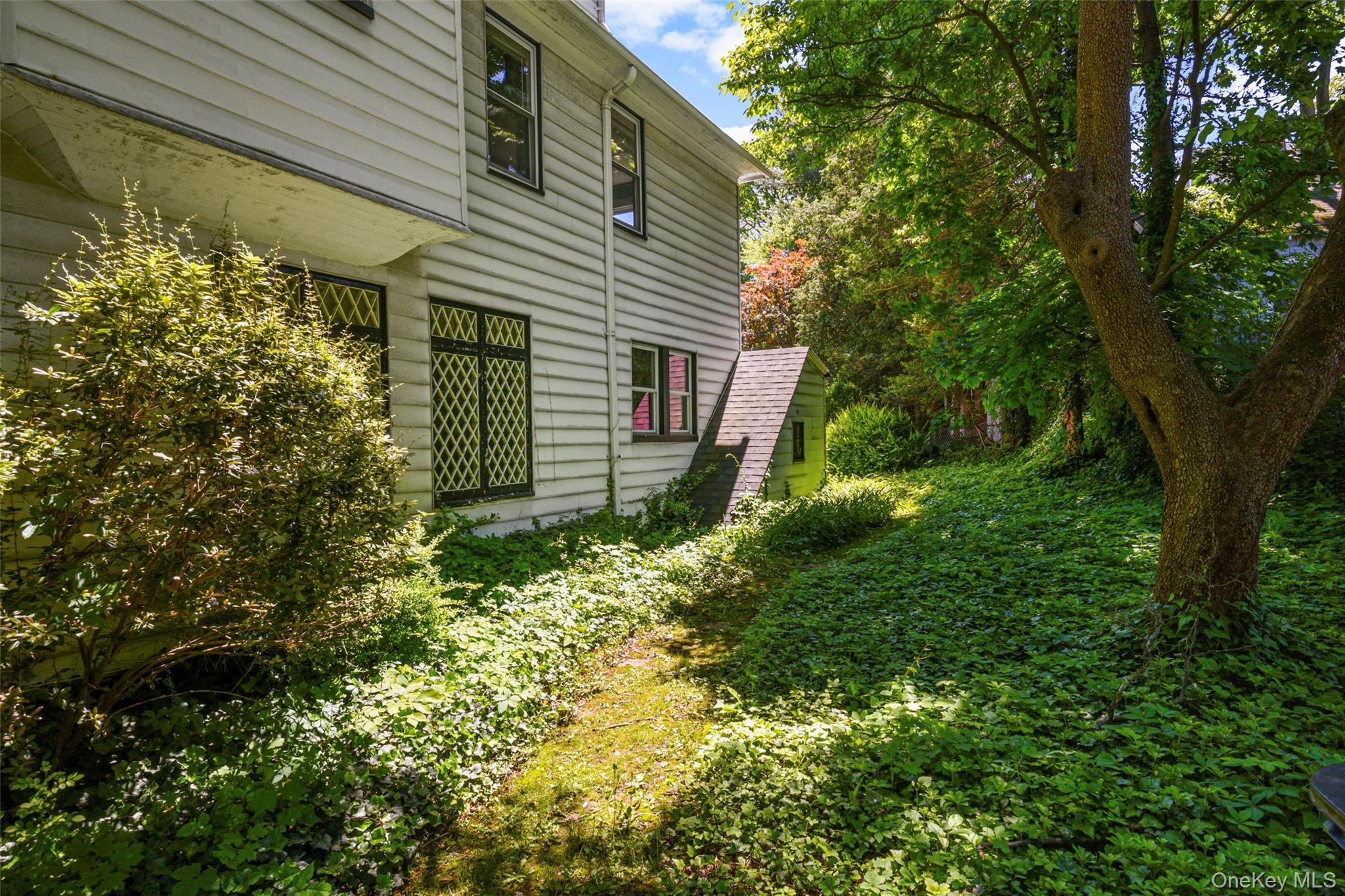 69 Desmond Avenue, Bronxville, NY 10708