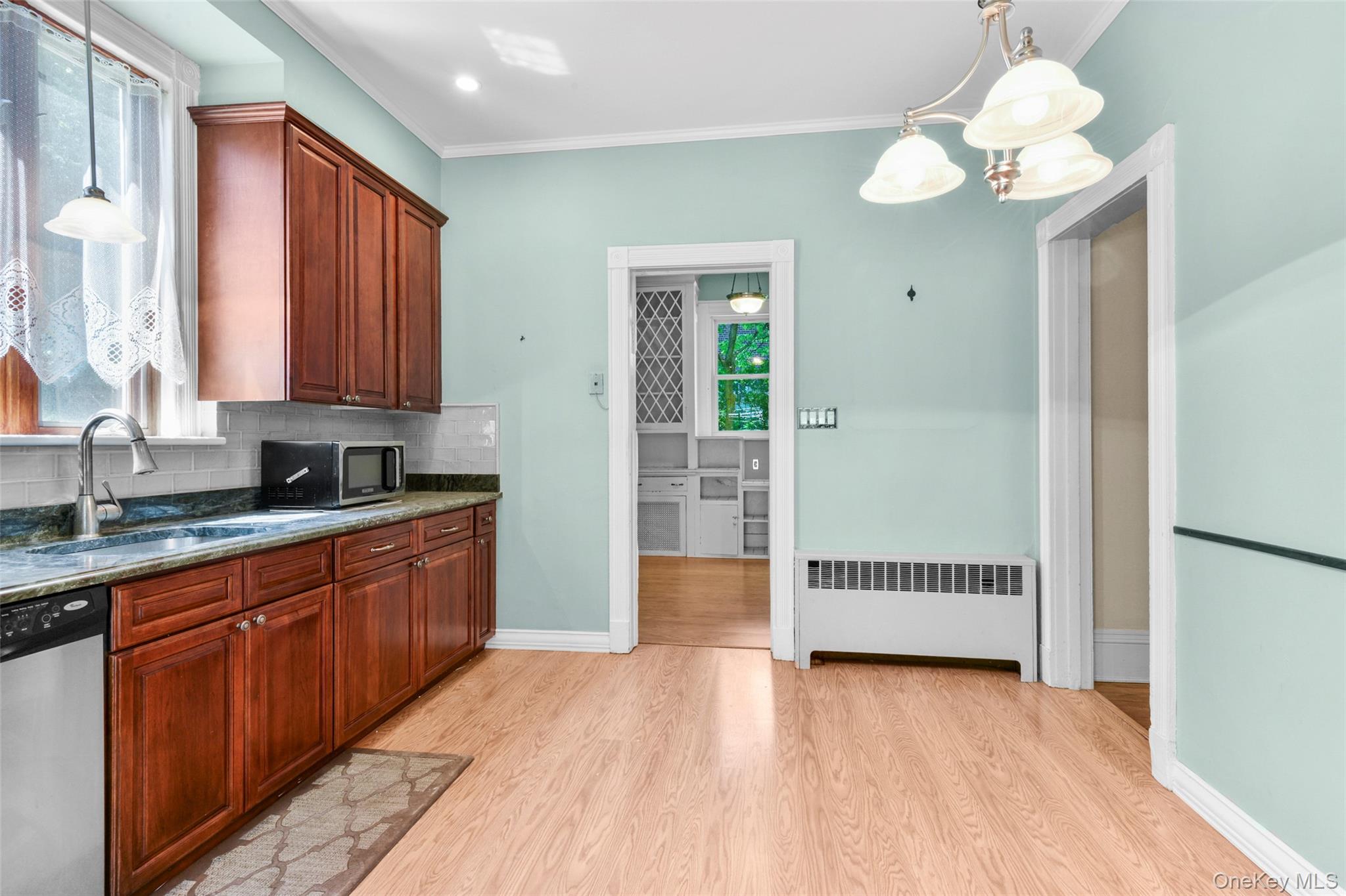 69 Desmond Avenue, Bronxville, NY 10708