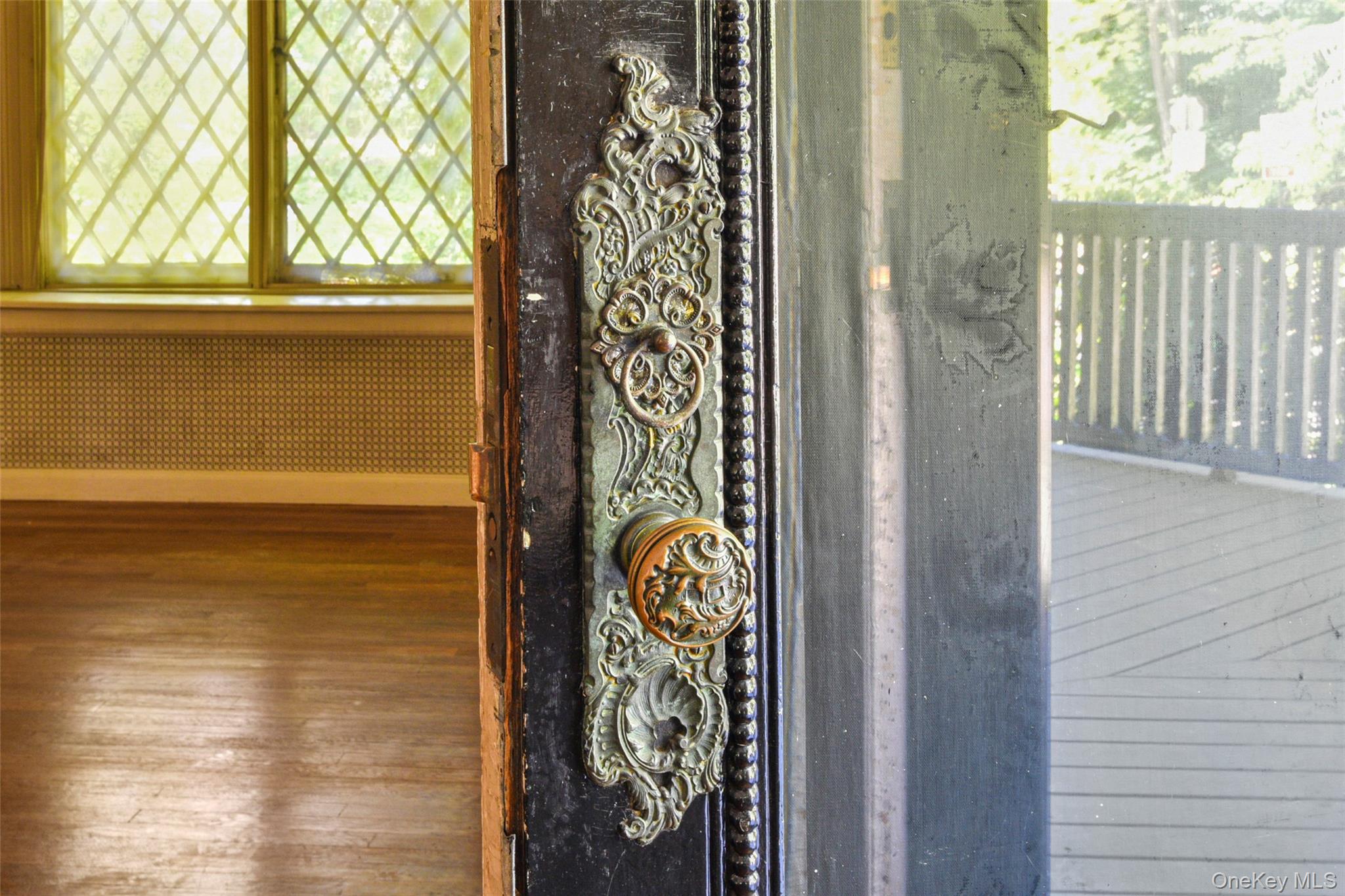 69 Desmond Avenue, Bronxville, NY 10708