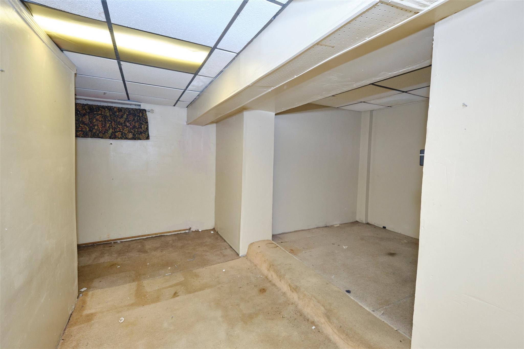 90-62 204th Street, Hollis, NY 11423