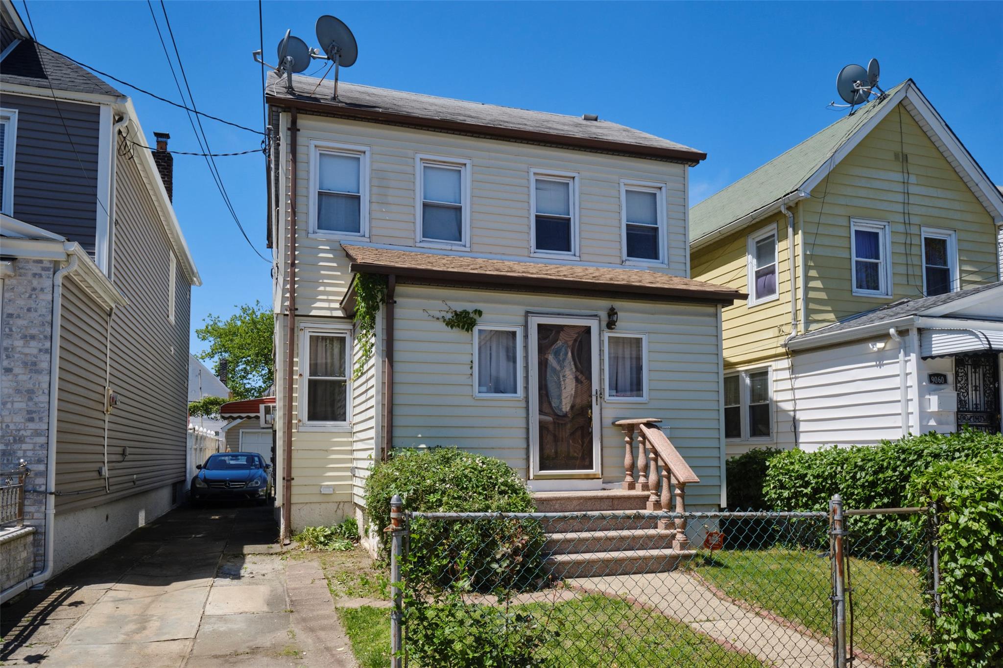 90-62 204th Street, Hollis, NY 11423