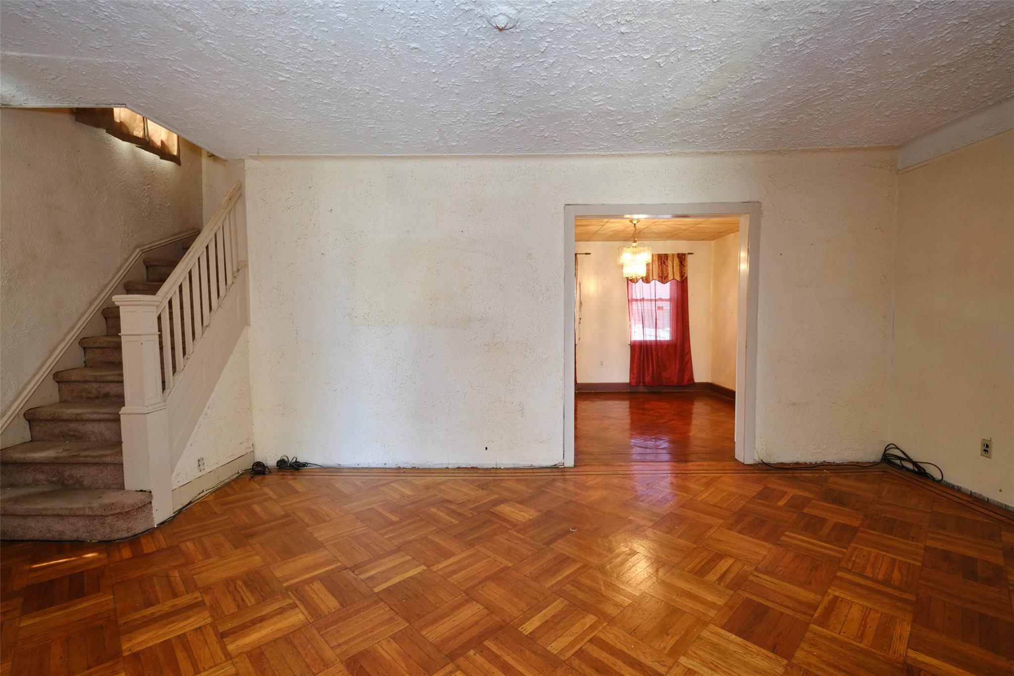 90-62 204th Street, Hollis, NY 11423