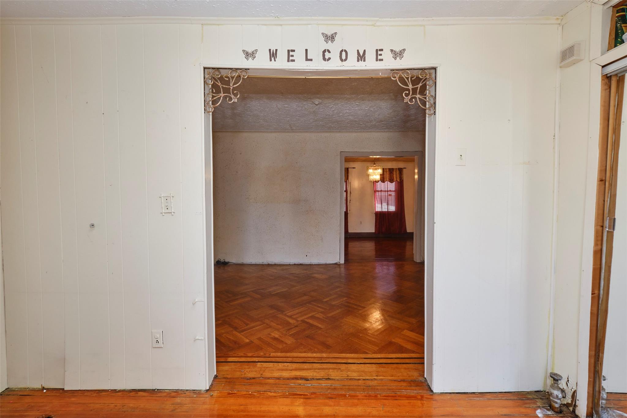 90-62 204th Street, Hollis, NY 11423