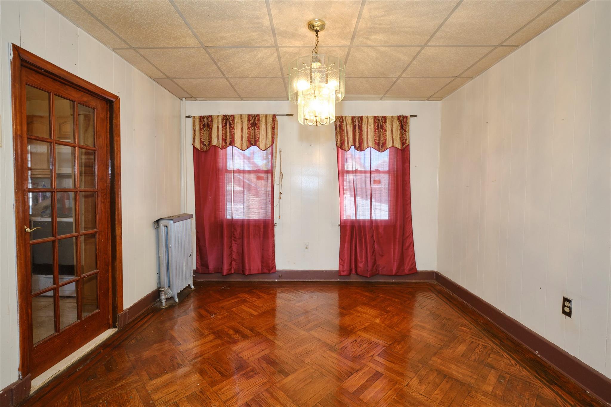 90-62 204th Street, Hollis, NY 11423