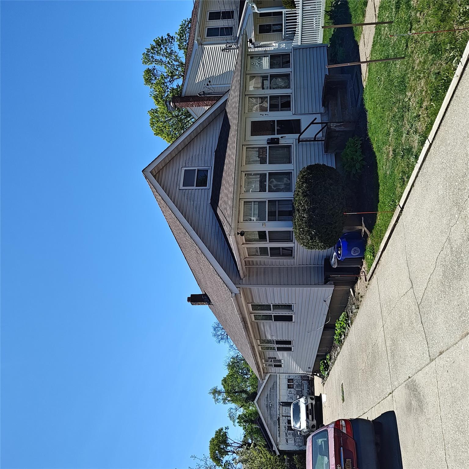 27 Coolidge Avenue, Amityville, NY 11701