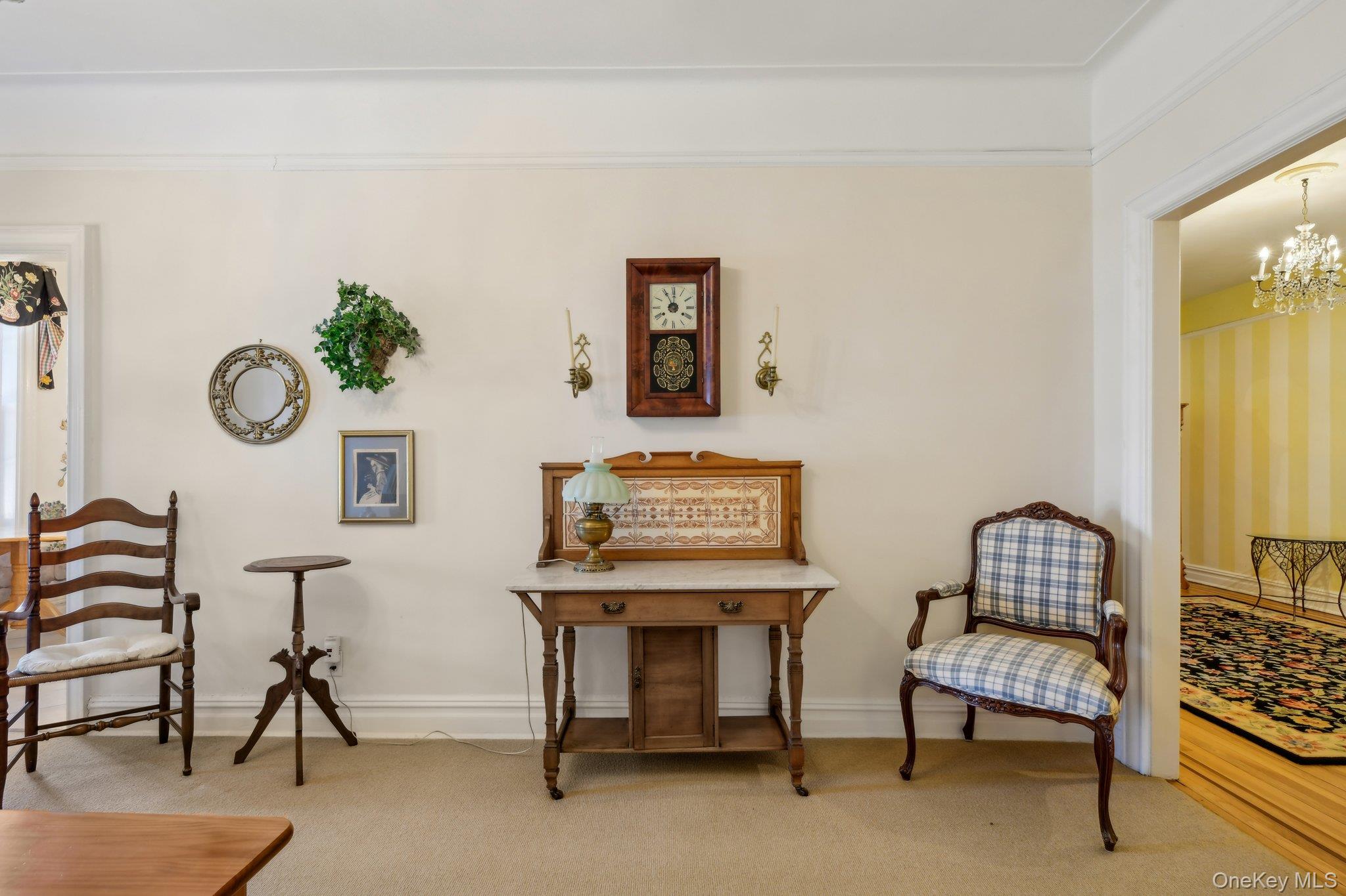 12 Hamilton # B5, Garden City, NY 11530