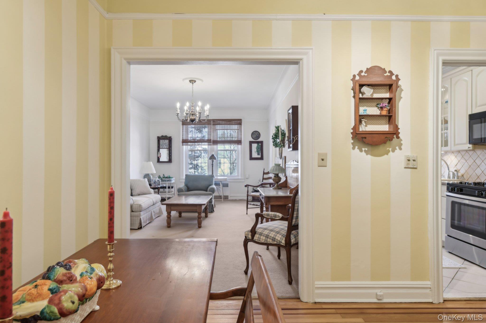 12 Hamilton # B5, Garden City, NY 11530