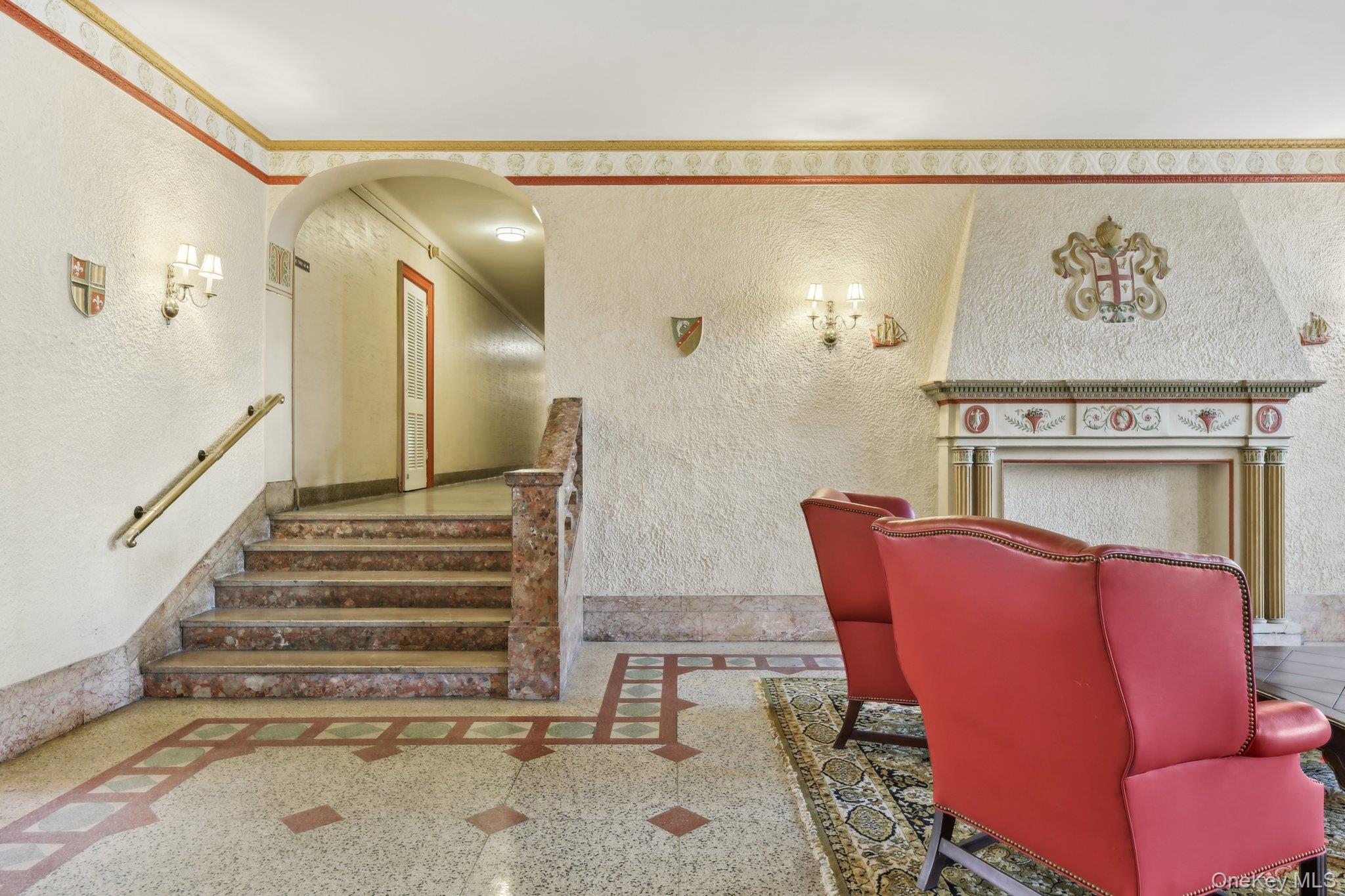 12 Hamilton # B5, Garden City, NY 11530