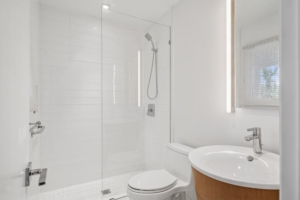 8 S Harbor Drive, Sag Harbor, NY 11963