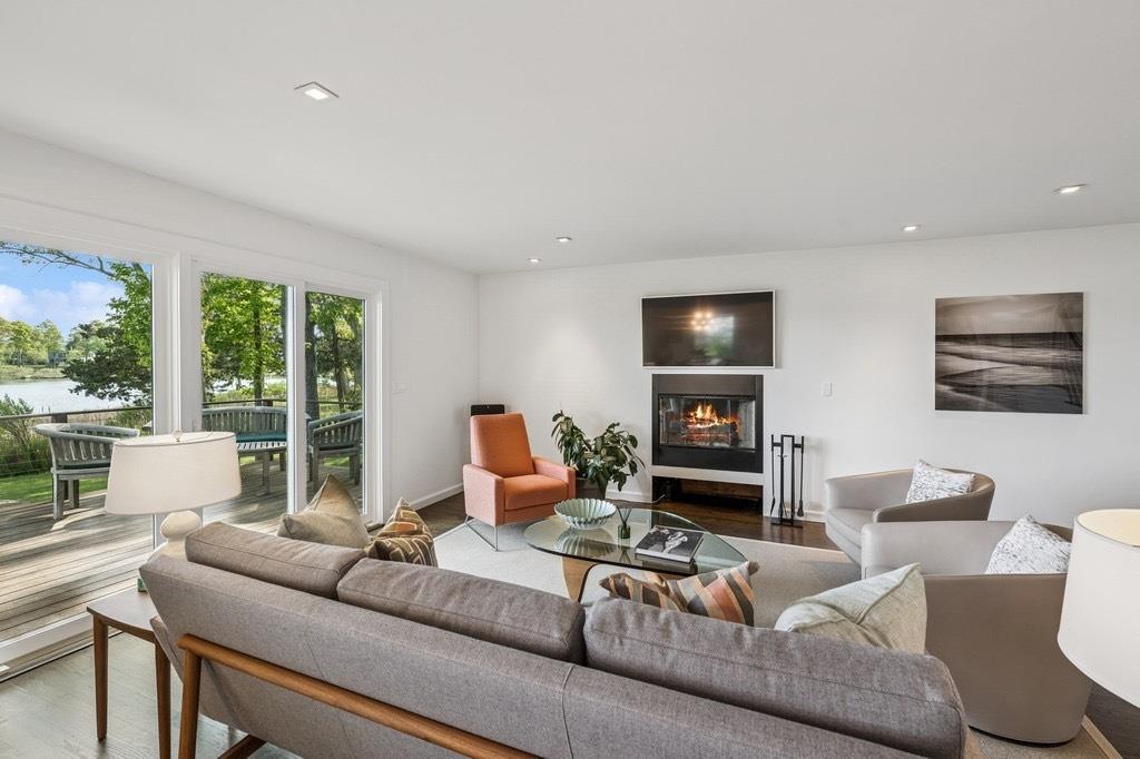 8 S Harbor Drive, Sag Harbor, NY 11963