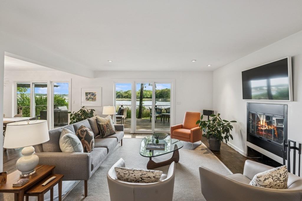 8 S Harbor Drive, Sag Harbor, NY 11963