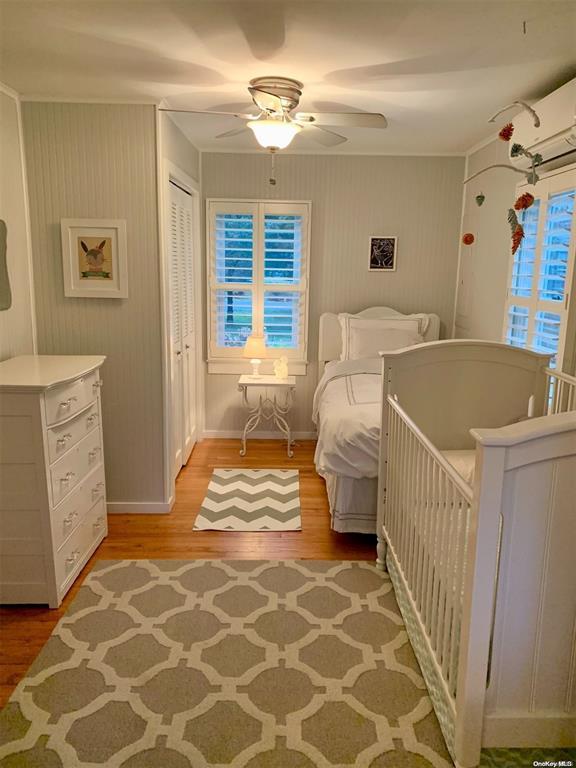 6 Lynn Court, Hampton Bays, NY 11946