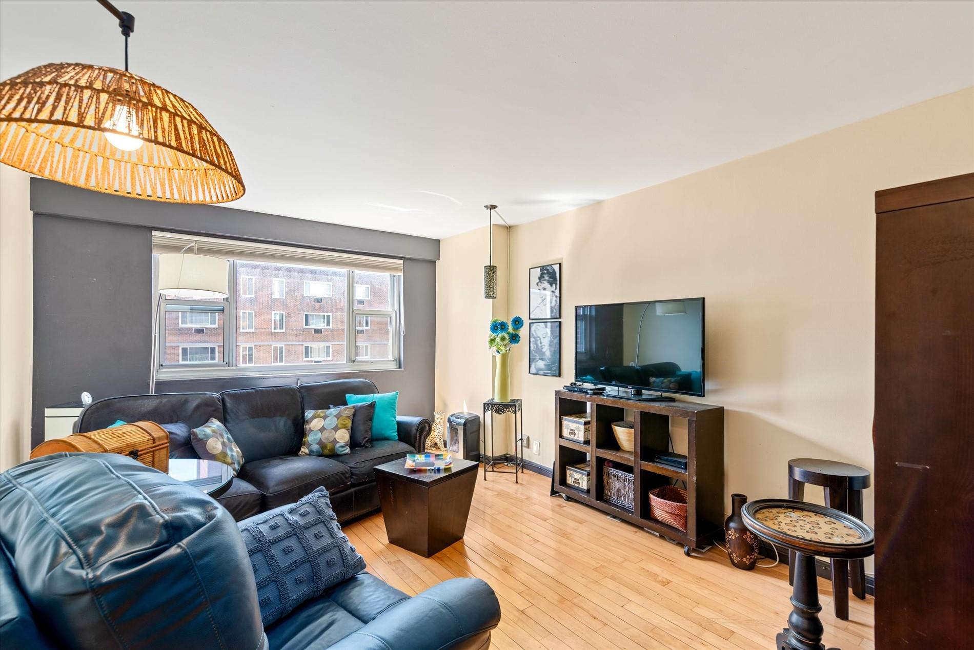 52-30 39 Drive # 9B, Woodside, NY 11377