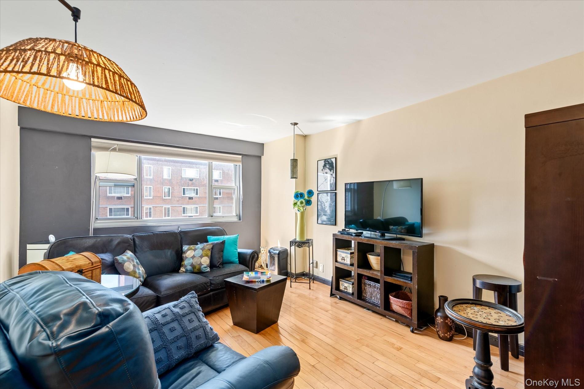 52-30 39 Drive # 9B, Woodside, NY 11377