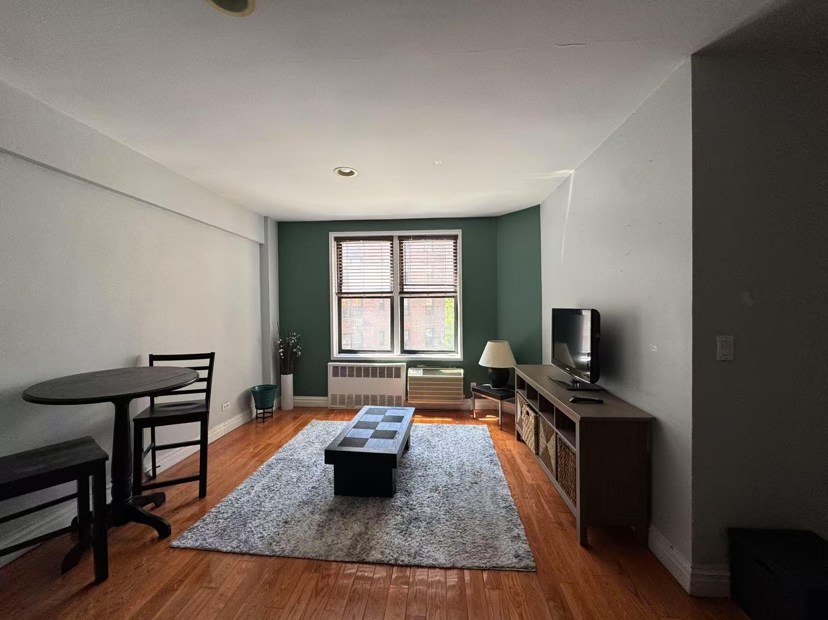 100-25 Queens Boulevard # 4D, Forest Hills, NY 11375