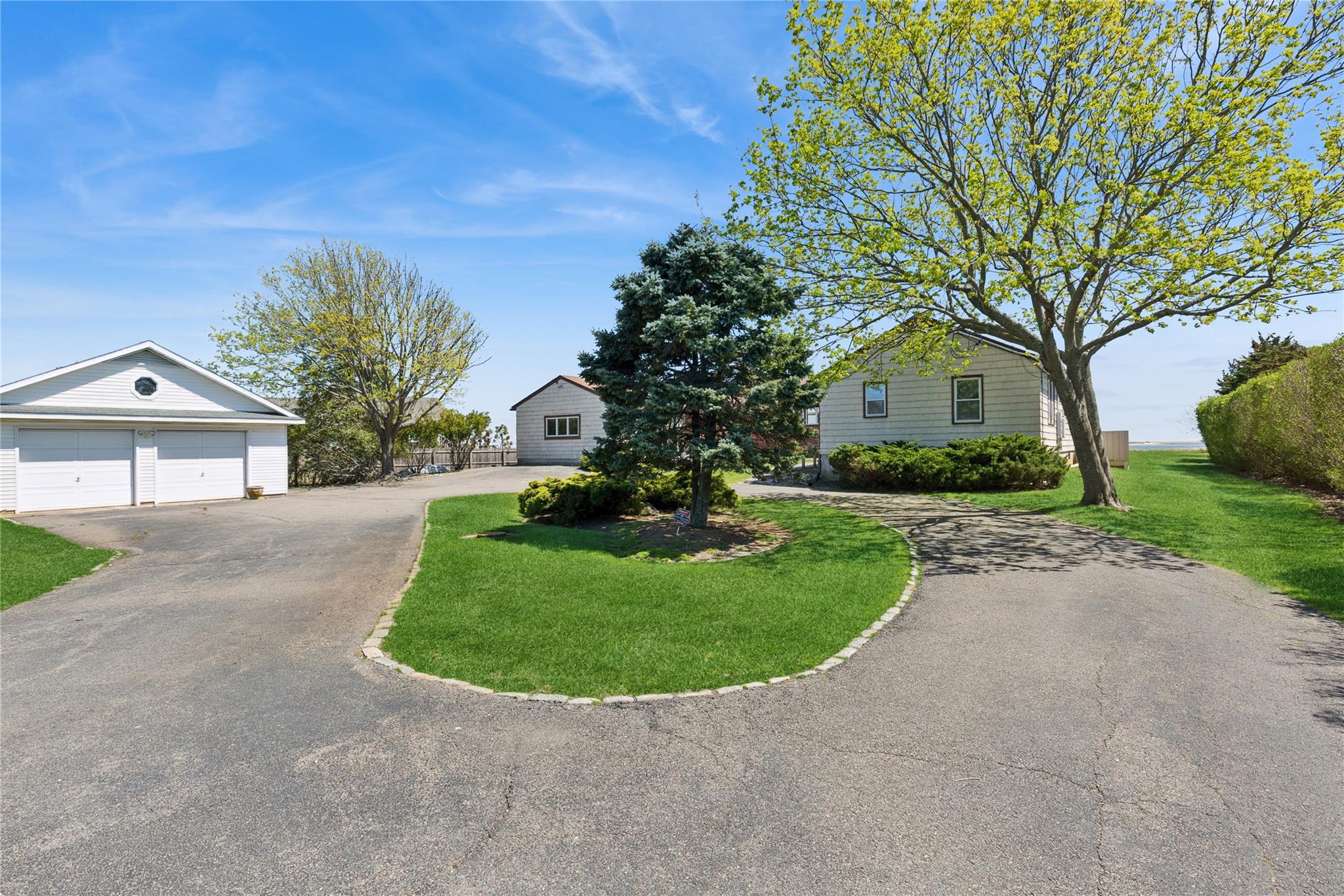 46 Tuthill Point Road, East Moriches, NY 11940