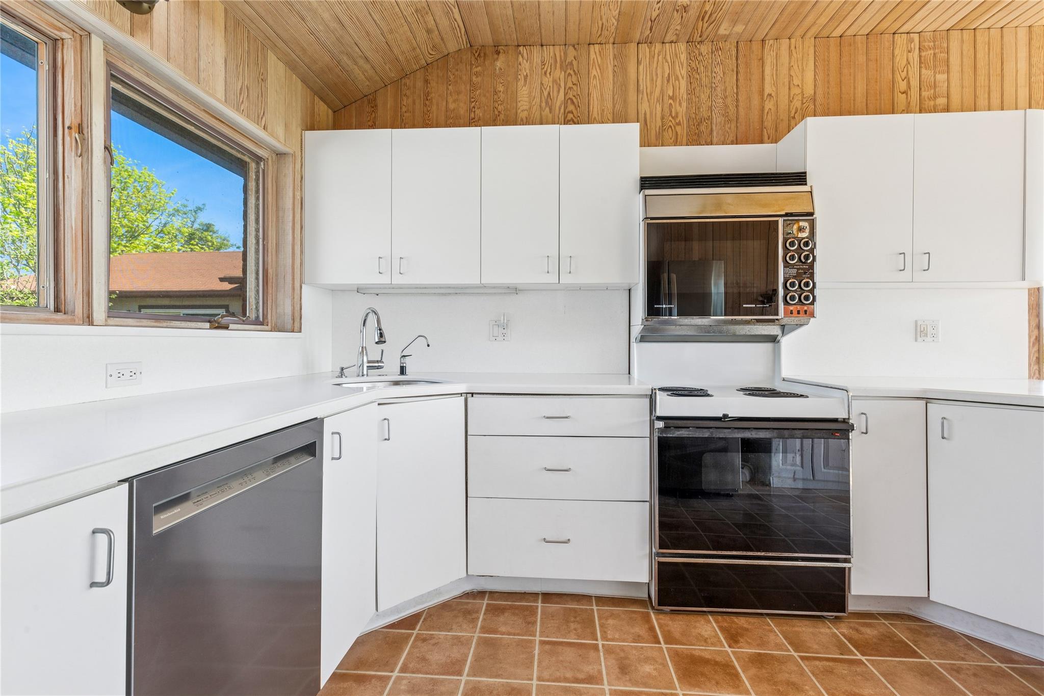 46 Tuthill Point Road, East Moriches, NY 11940