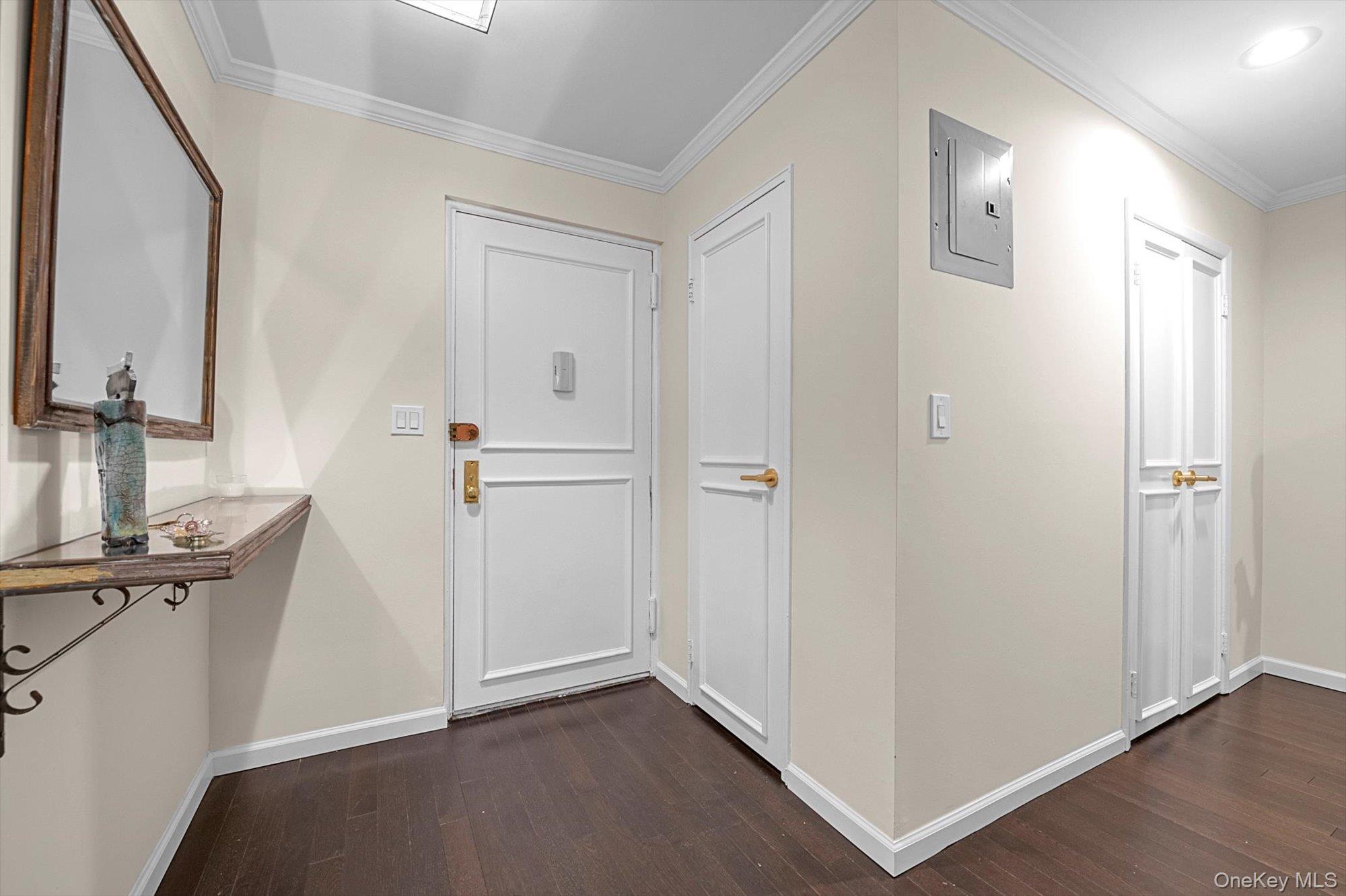 1390 Broadway # 107, Hewlett, NY 11557