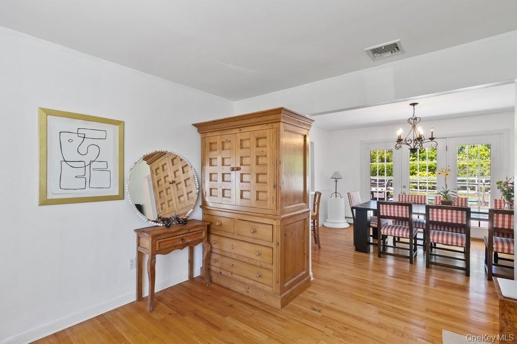 59 Wiltshire Street, Southampton, NY 11968