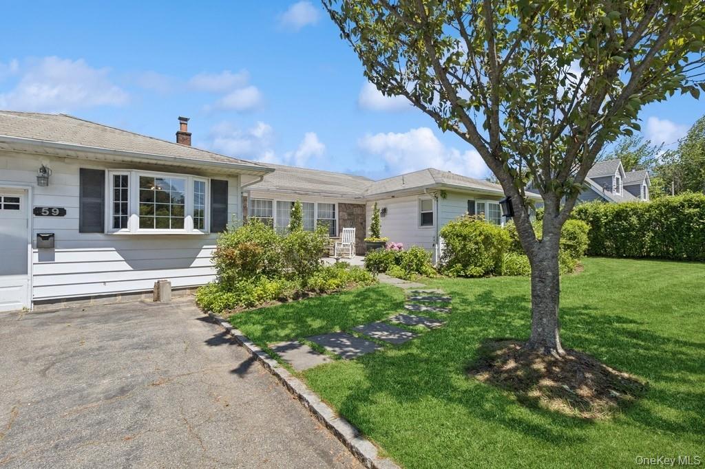 59 Wiltshire Street, Southampton, NY 11968