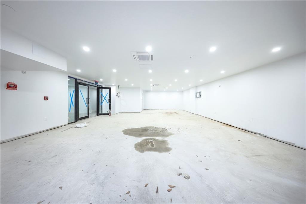 16502 Sanford Avenue, Flushing, NY 11358