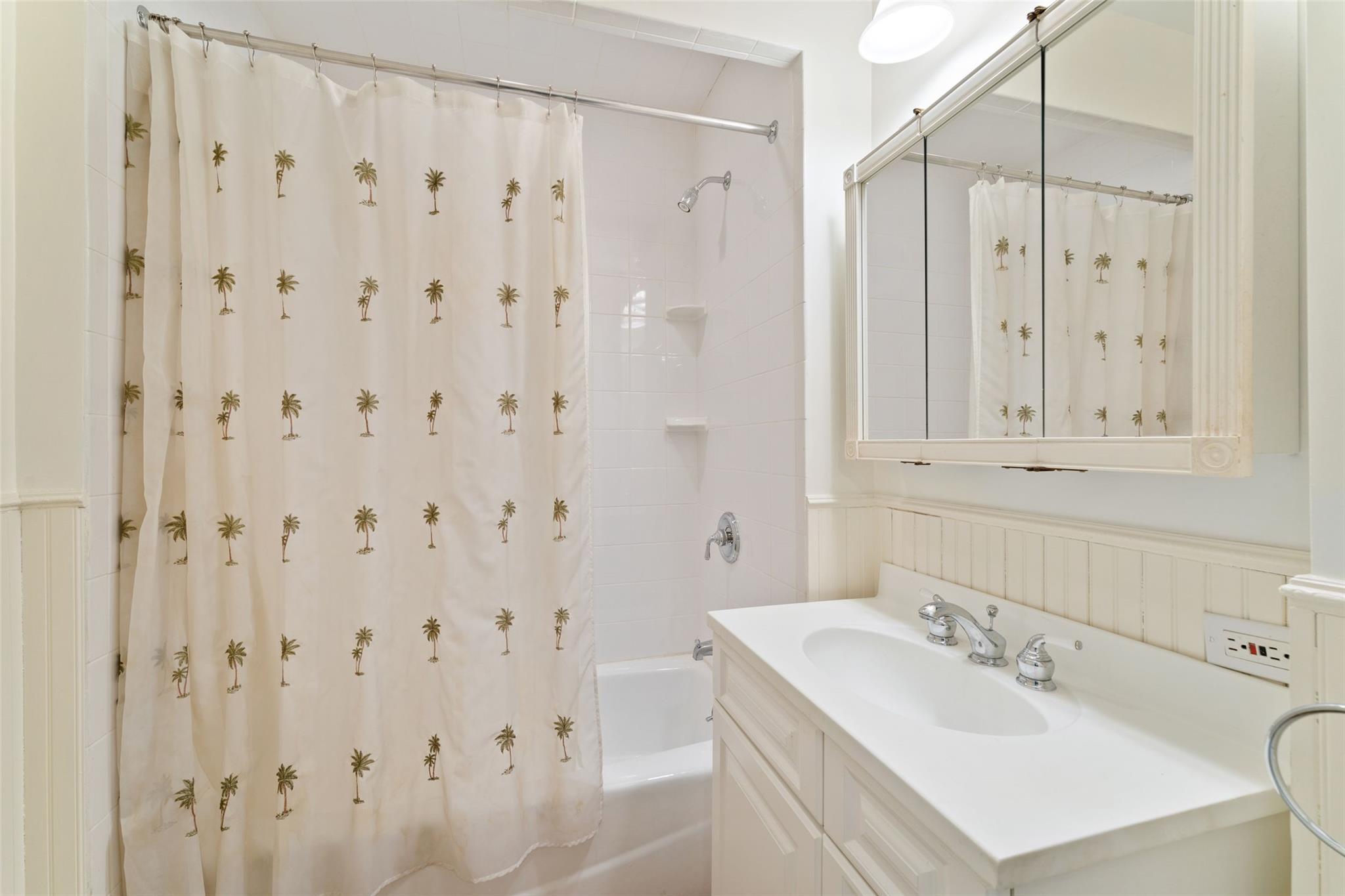 2 Brooklands # 2D, Bronxville, NY 10708