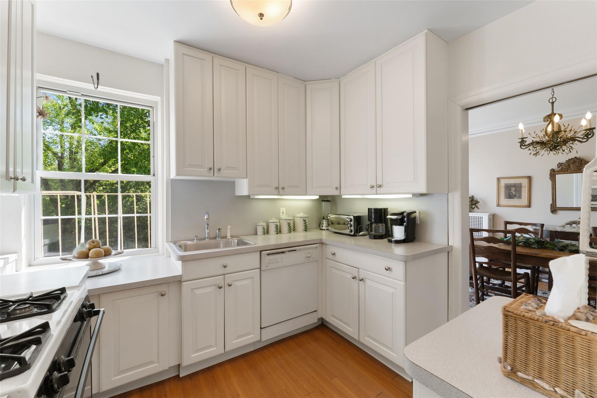 2 Brooklands # 2D, Bronxville, NY 10708