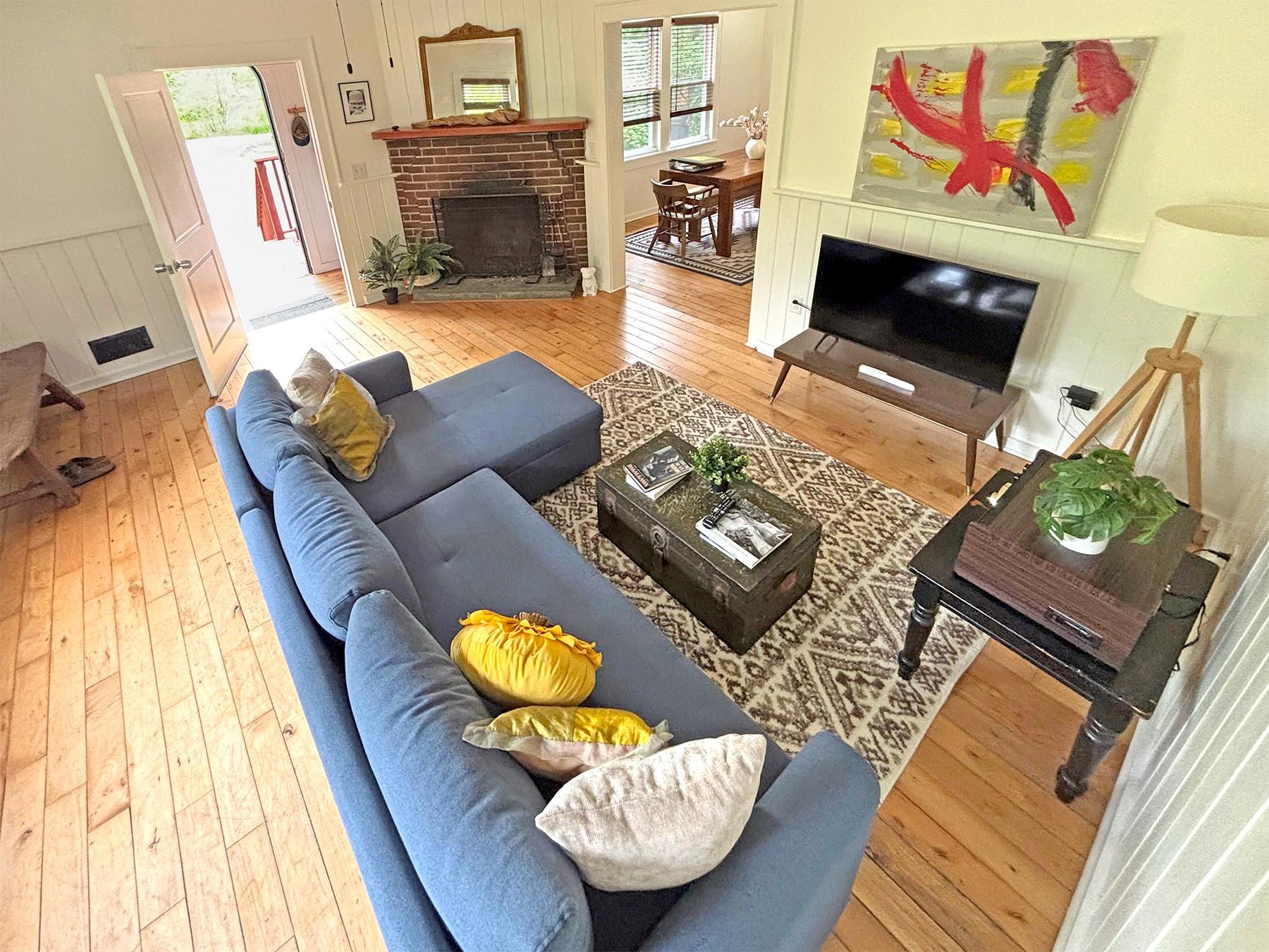 196 Tinker Street, Woodstock, NY 12498