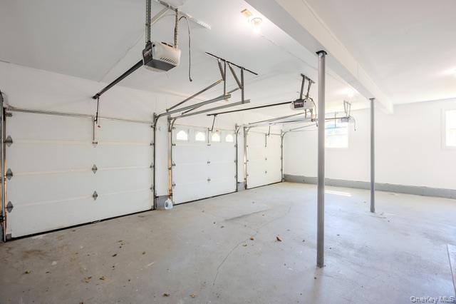 1 Miller Farms Court, Miller Place, NY 11764