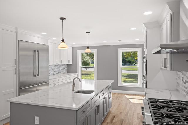 1 Miller Farms Court, Miller Place, NY 11764