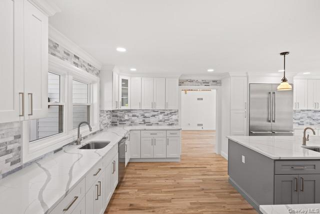 1 Miller Farms Court, Miller Place, NY 11764