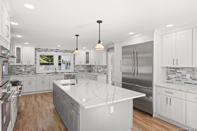 1 Miller Farms Court, Miller Place, NY 11764