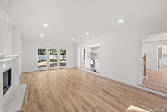 1 Miller Farms Court, Miller Place, NY 11764