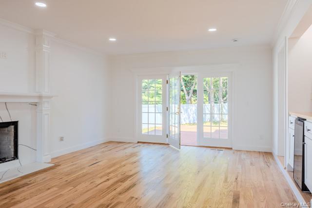 1 Miller Farms Court, Miller Place, NY 11764