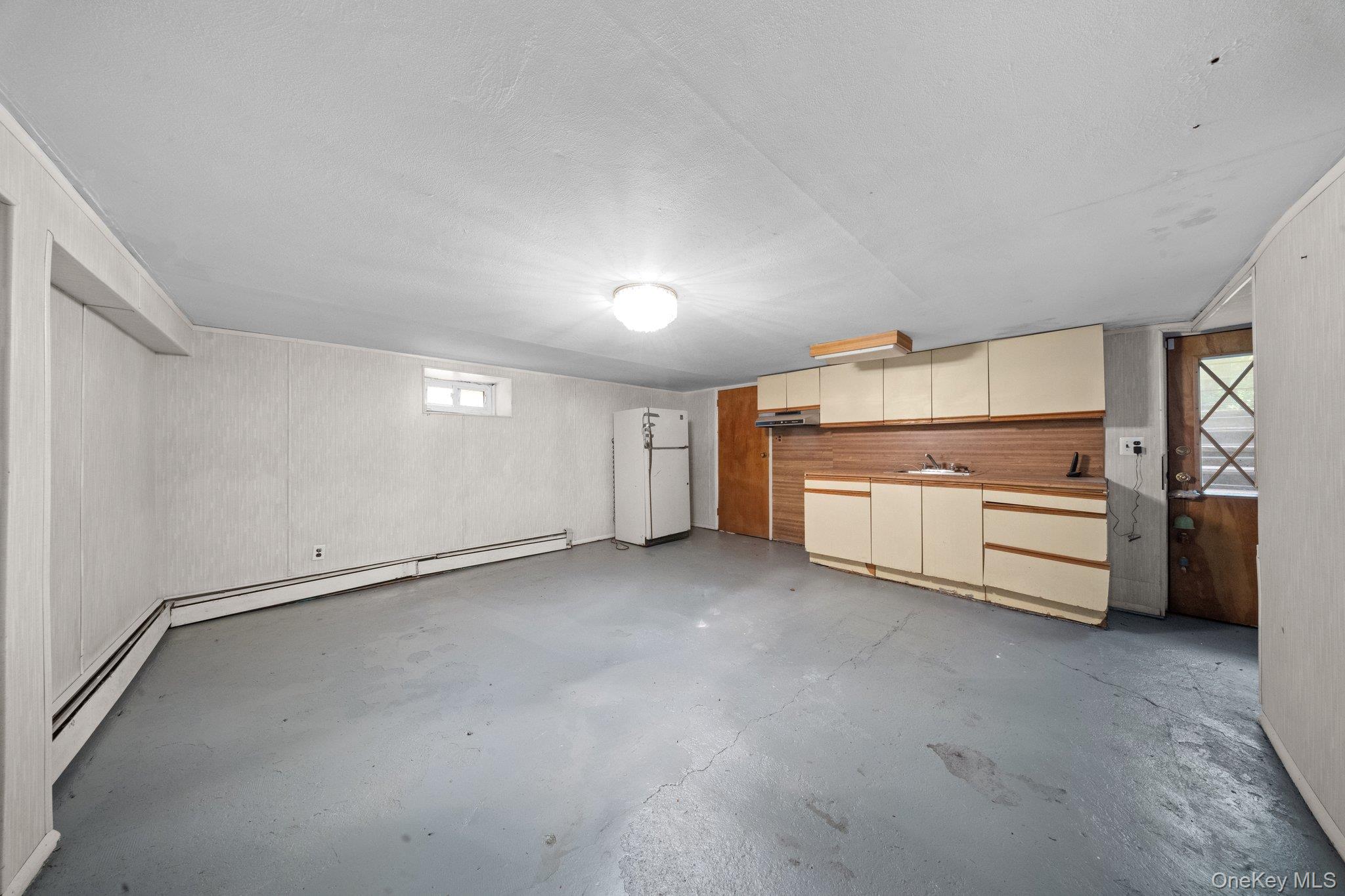 2816 215th Place, Bayside, NY 11360