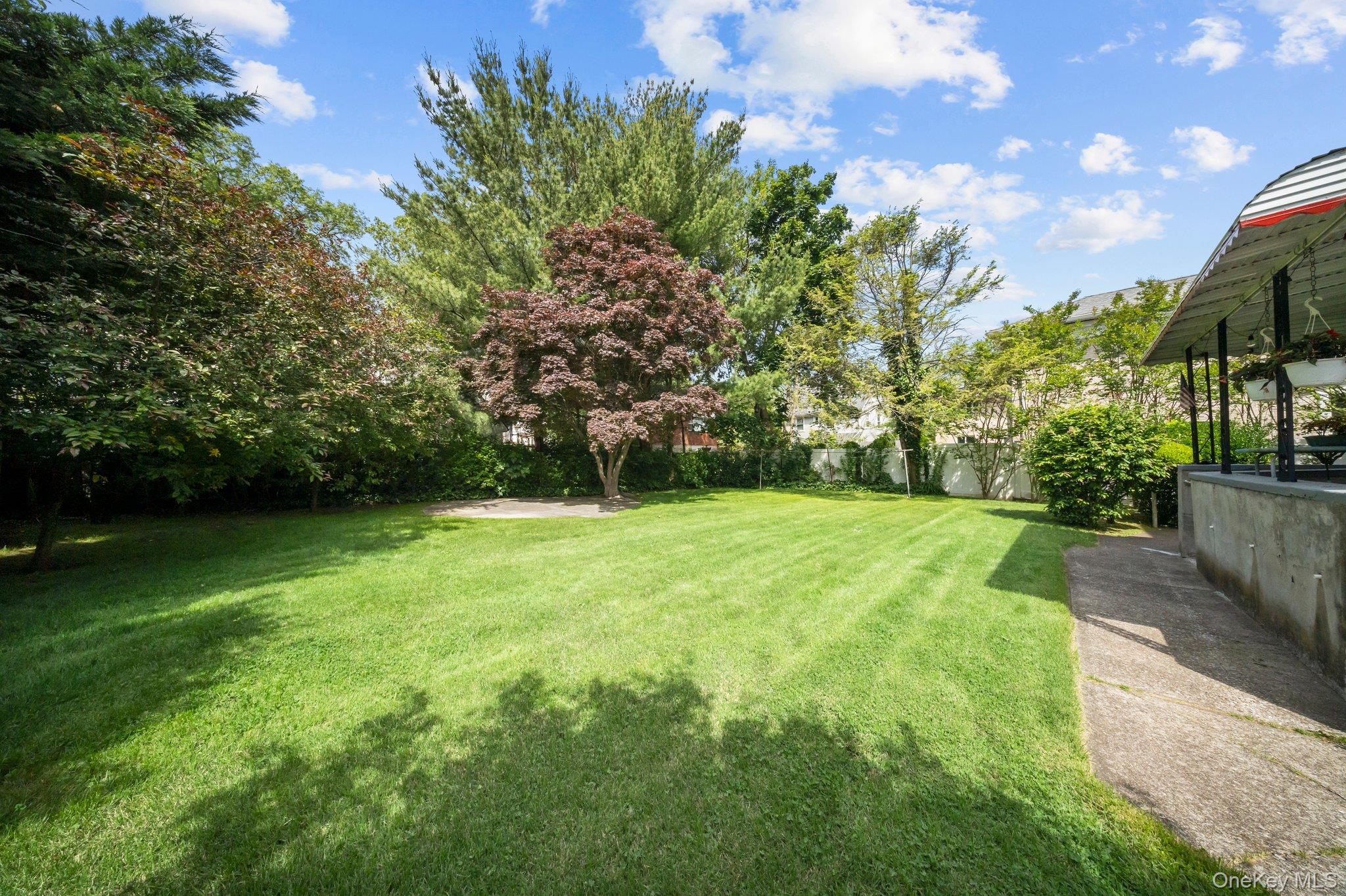 2816 215th Place, Bayside, NY 11360