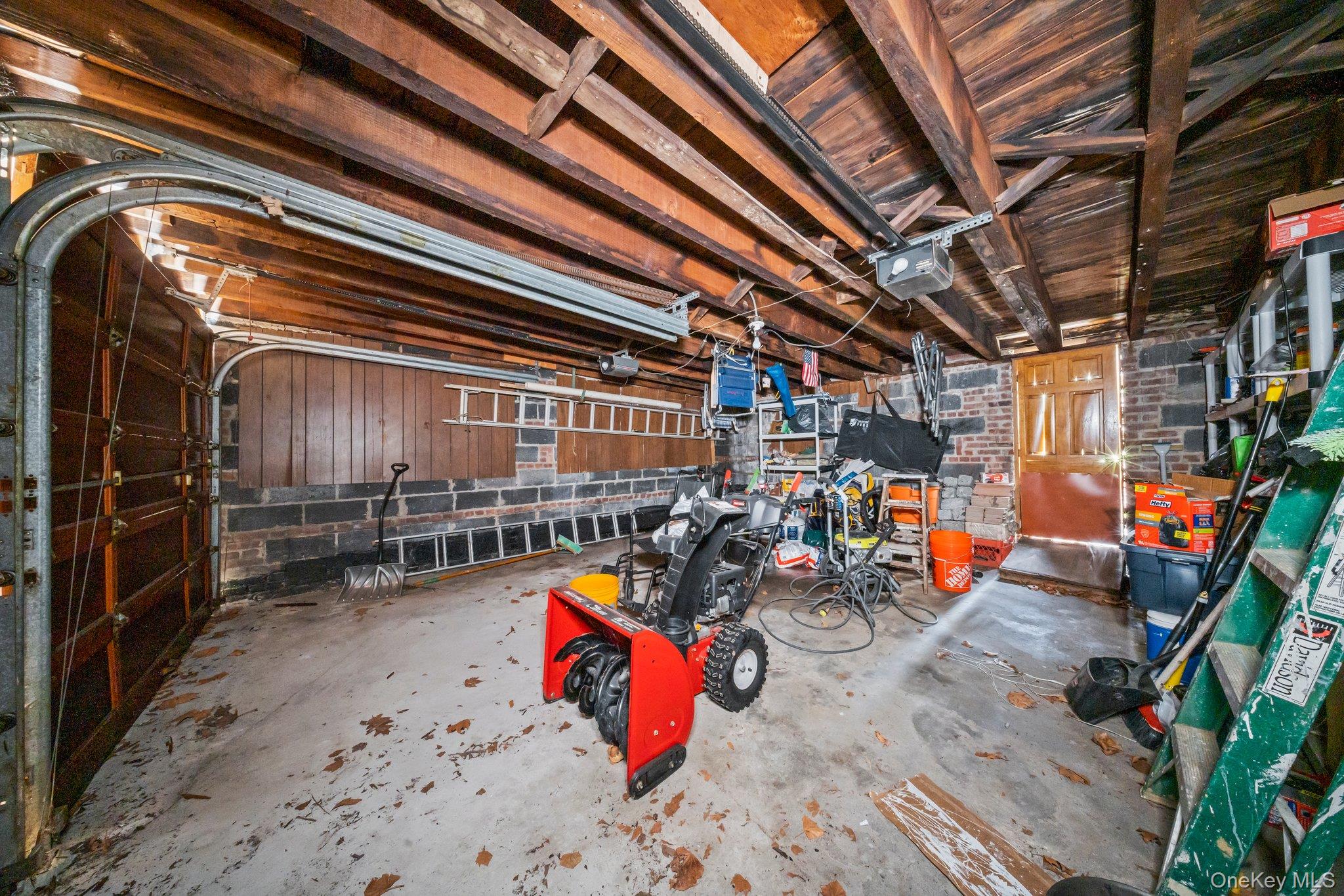 2816 215th Place, Bayside, NY 11360