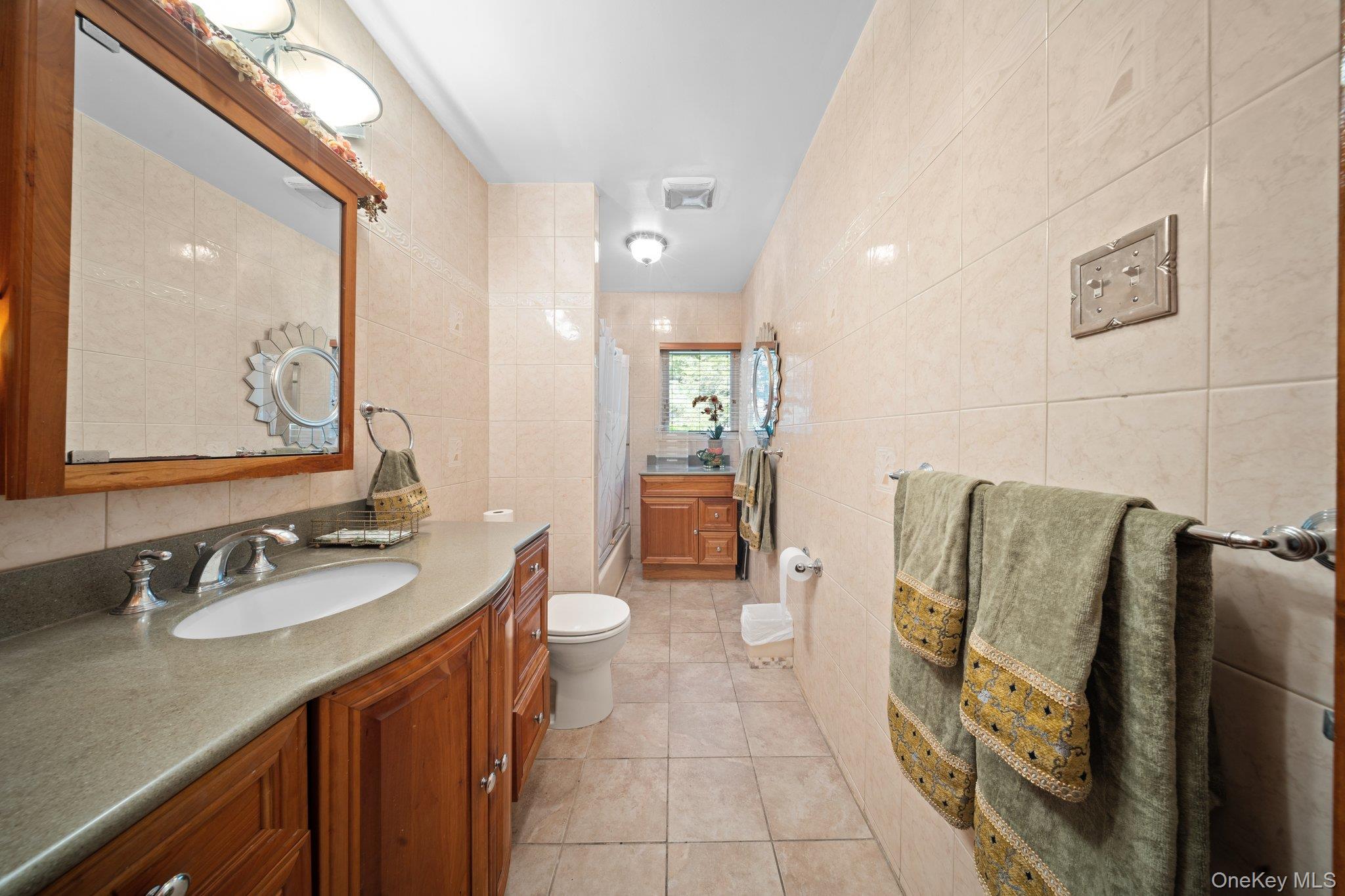 2816 215th Place, Bayside, NY 11360