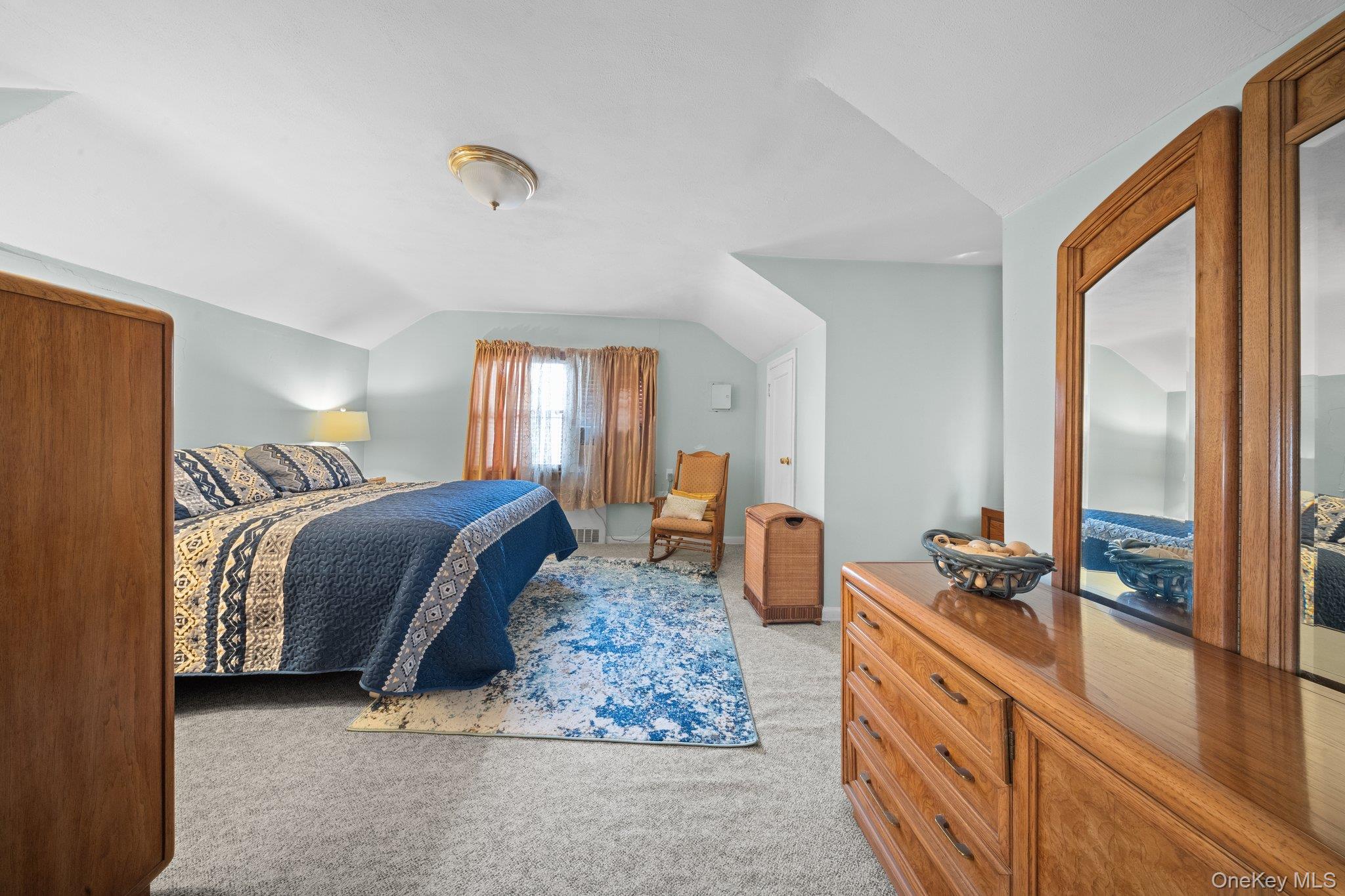 2816 215th Place, Bayside, NY 11360