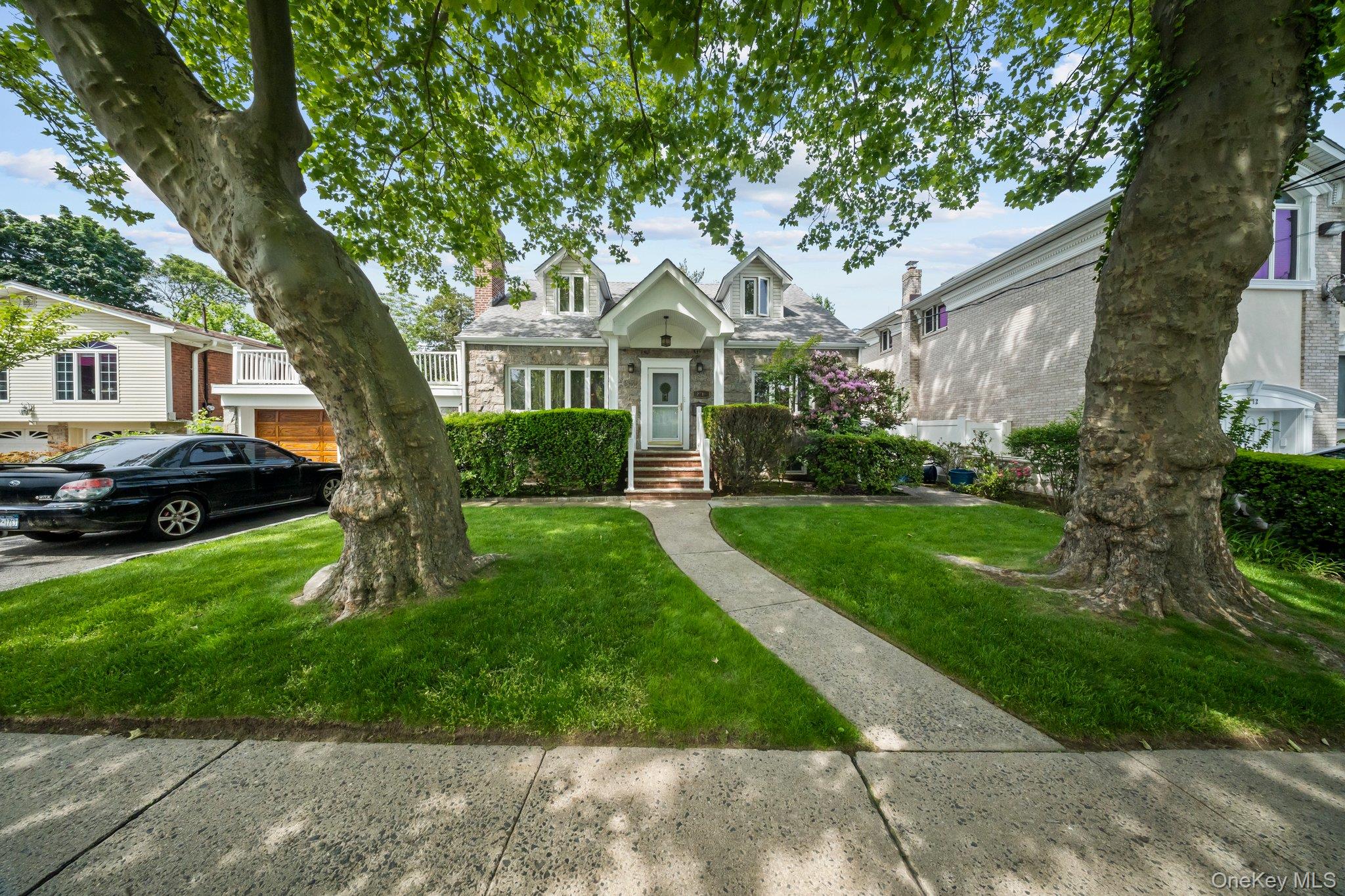 2816 215th Place, Bayside, NY 11360