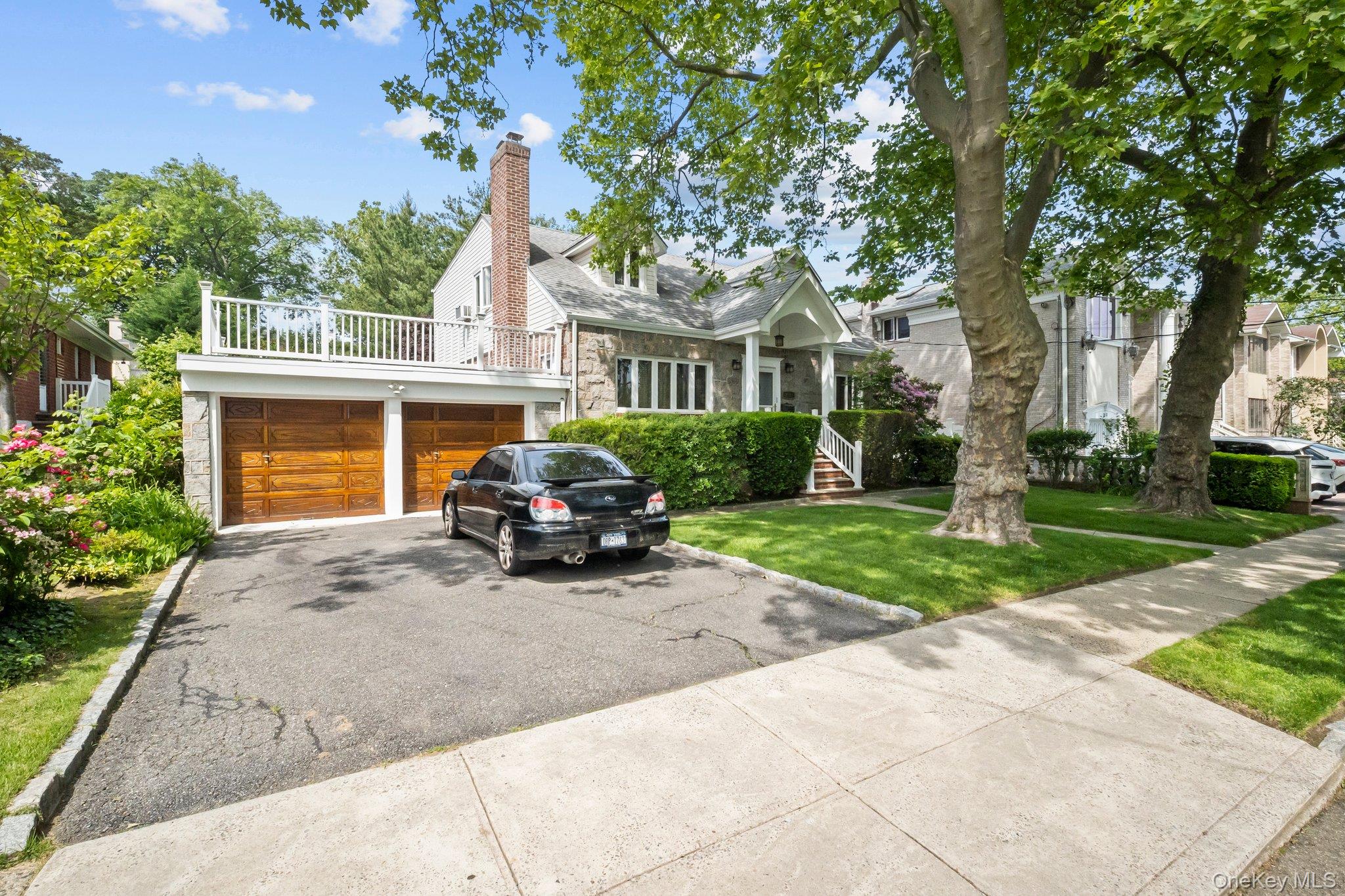 2816 215th Place, Bayside, NY 11360